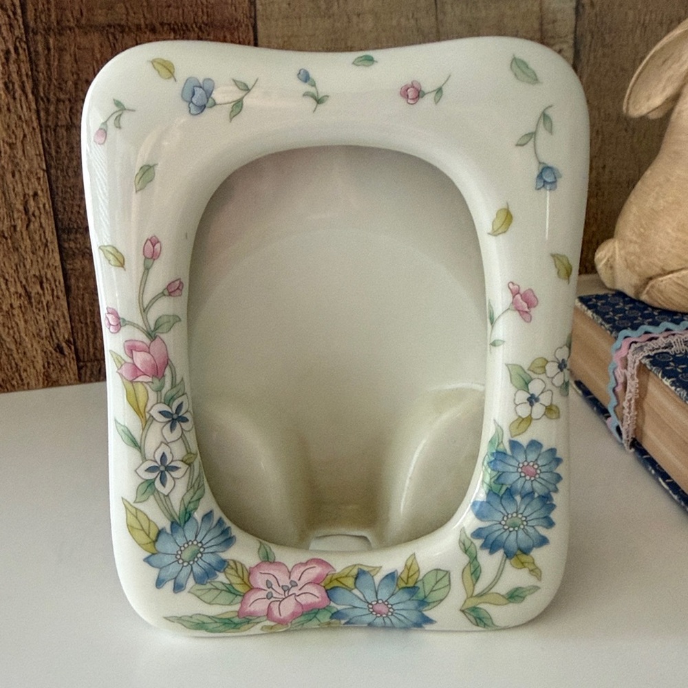Springtime Easter Vignette - Picture 9 of 9